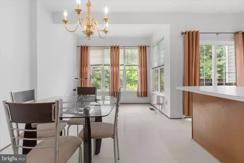Dining - 10278 Butternut Cir, Manassas, VA 20110 photo 1 of 2