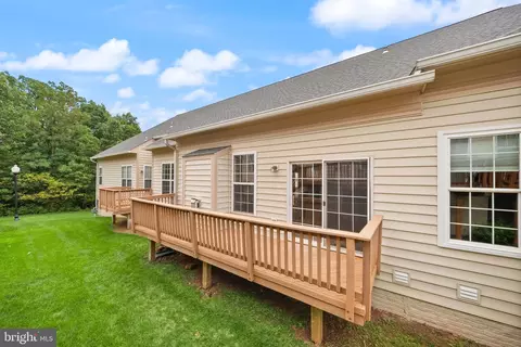 Exterior - 8297 Gaither St, Manassas, VA 20110 photo 5 of 6