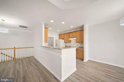 Entry Way - 8297 Gaither St, Manassas, VA 20110 photo 4 of 10