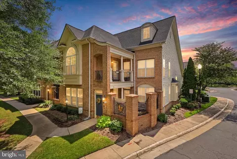 9970 Wellington Rd, Manassas, VA 20110