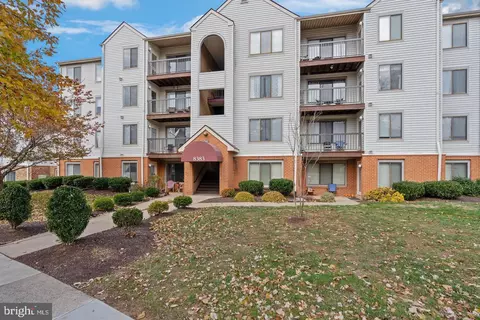 8383 Buttress Ln #302, Manassas, VA 20110