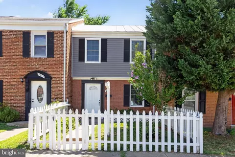 9635 Aspen Pl, Manassas, VA 20110