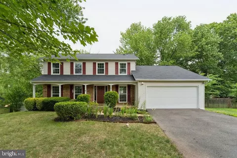 9622 Autumn Pl, Manassas, VA 20110