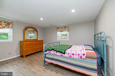 Bedroom - 8905 Hazel Dr, Manassas, VA 20110 photo 10 of 11