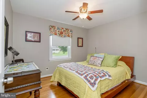 Bedroom - 8905 Hazel Dr, Manassas, VA 20110 photo 4 of 11