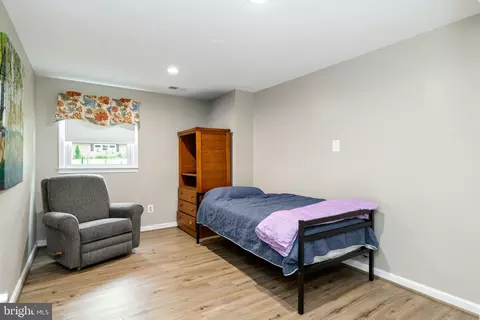 Bedroom - 8905 Hazel Dr, Manassas, VA 20110 photo 8 of 11