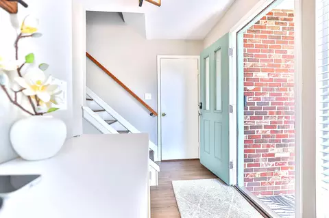 Entry Way - 10461 Brackets Ford Cir, Manassas, VA 20110 photo 1 of 2