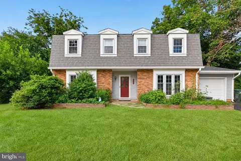 Exterior - 8601 Jackson Ave, Manassas, VA 20110 photo 7 of 10