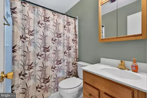 Bath - 8601 Jackson Ave, Manassas, VA 20110 photo 1 of 1