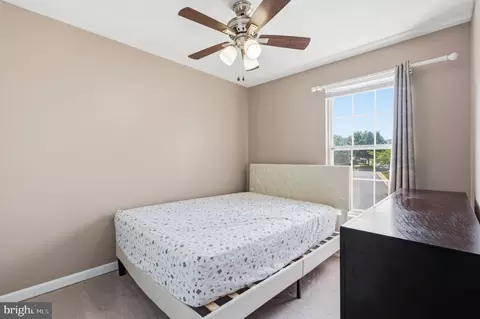 Bedroom - 9504 Ninebark Ct, Manassas, VA 20110 photo 5 of 5