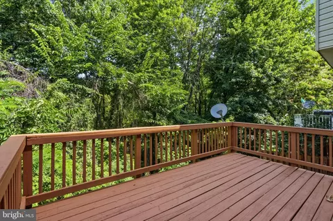 Exterior - 9504 Ninebark Ct, Manassas, VA 20110 photo 2 of 3