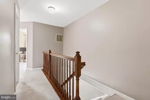 Entry Way - 9504 Ninebark Ct, Manassas, VA 20110 photo 5 of 5
