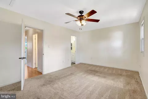 Bedroom - 8501 Buckeye Ct, Manassas, VA 20110 photo 2 of 5