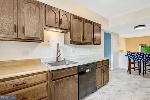 Kitchen - 8501 Buckeye Ct, Manassas, VA 20110 photo 2 of 2