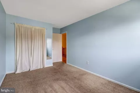 Bedroom - 8501 Buckeye Ct, Manassas, VA 20110 photo 4 of 5