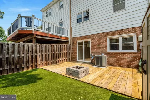 Exterior - 8501 Buckeye Ct, Manassas, VA 20110 photo 5 of 5