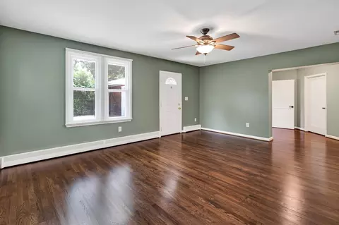 Living - 9021 Weir St, Manassas, VA 20110 photo 13 of 13