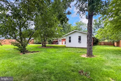 Exterior - 9021 Weir St, Manassas, VA 20110 photo 14 of 14
