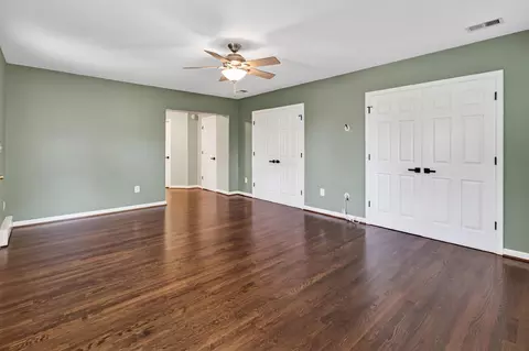 Bedroom - 9021 Weir St, Manassas, VA 20110 photo 3 of 7