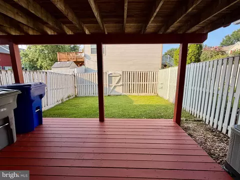 Exterior - 10245 Calypso Dr, Manassas, VA 20110 photo 2 of 7