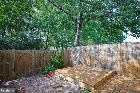 Exterior - 9013 Tyler Ct, Manassas, VA 20110 photo 4 of 4