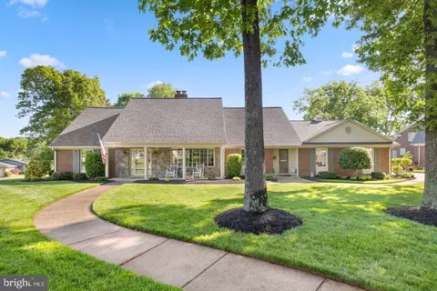 9081 Park Ave, Manassas, VA 20110