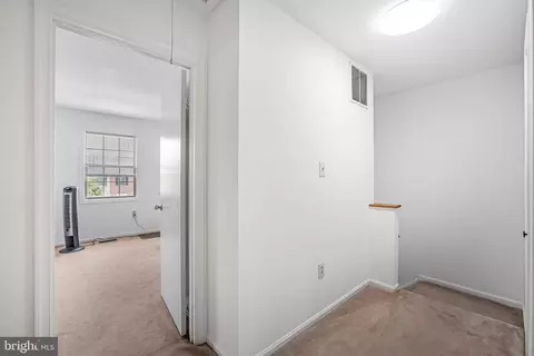 Entry Way - 8711 Ditmars Ct, Manassas, VA 20110 photo 1 of 1