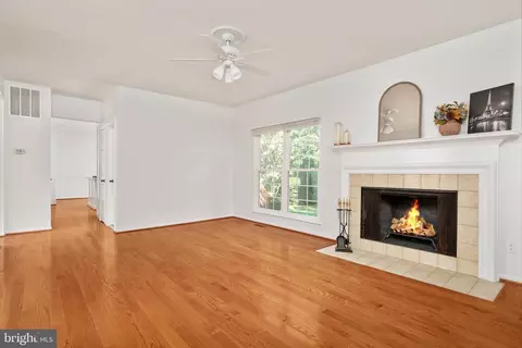 Living - 8550 Yoder St, Manassas, VA 20110 photo 4 of 6