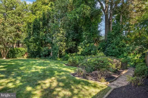 Exterior - 8550 Yoder St, Manassas, VA 20110 photo 5 of 5