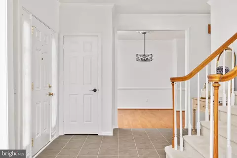 Entry Way - 8550 Yoder St, Manassas, VA 20110 photo 2 of 3
