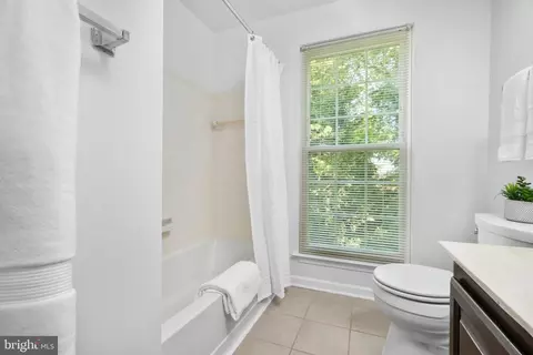 Bath - 8550 Yoder St, Manassas, VA 20110 photo 5 of 5
