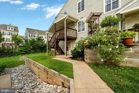 9400 Scarlet Oak Dr, Manassas, VA 20110