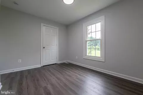 Bedroom - 10169 Corydalis Ct, Manassas, VA 20110 photo 2 of 3