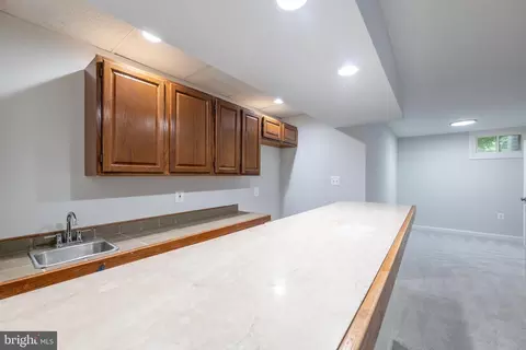Entry Way - 10169 Corydalis Ct, Manassas, VA 20110 photo 7 of 7