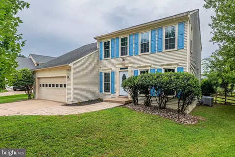 Exterior - 10169 Corydalis Ct, Manassas, VA 20110 photo 3 of 7