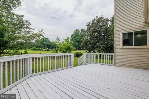 Exterior - 10169 Corydalis Ct, Manassas, VA 20110 photo 4 of 7