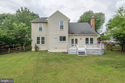 Exterior - 10169 Corydalis Ct, Manassas, VA 20110 photo 6 of 7