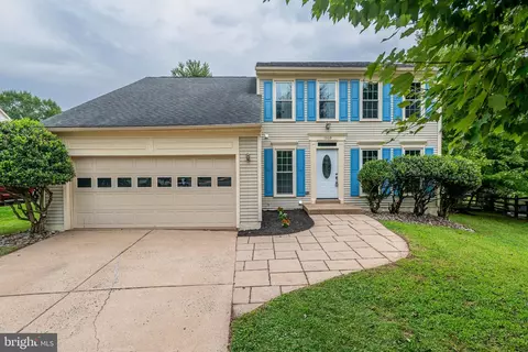Exterior - 10169 Corydalis Ct, Manassas, VA 20110 photo 2 of 7