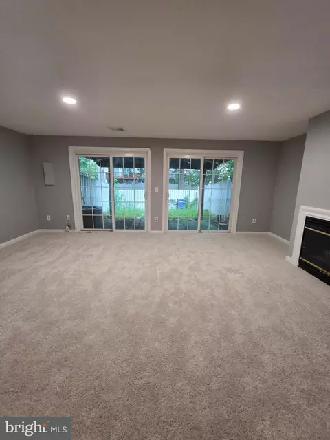 Living - 10203 Calypso Dr, Manassas, VA 20110 photo 5 of 5