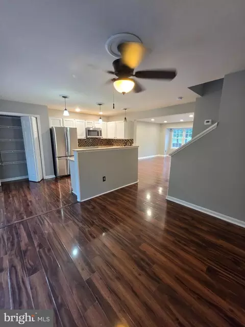 Entry Way - 10203 Calypso Dr, Manassas, VA 20110 photo 2 of 3