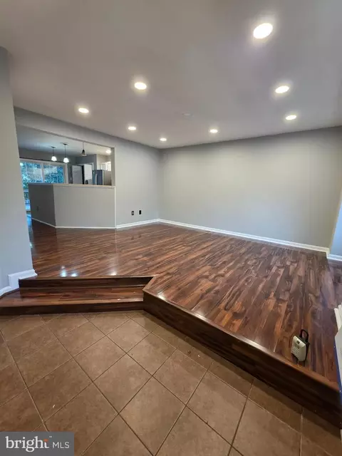 Living - 10203 Calypso Dr, Manassas, VA 20110 photo 1 of 5