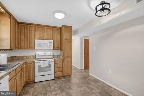 Kitchen - 10028 Elderberry Ct, Manassas, VA 20110 photo 3 of 3