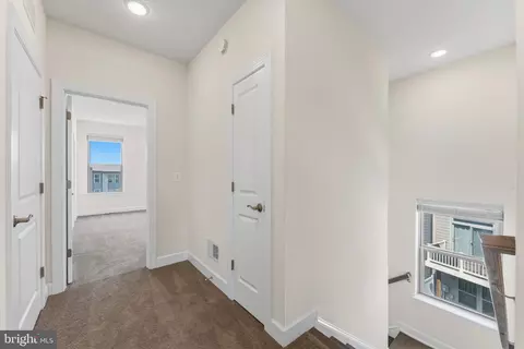 Entry Way - 9862 Buchanan Loop, Manassas, VA 20110 photo 11 of 14