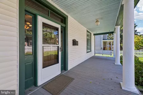 Exterior - 8807 Quarry Rd, Manassas, VA 20110 photo 11 of 12