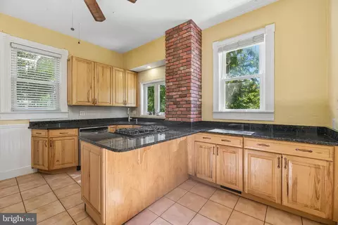 Kitchen - 8807 Quarry Rd, Manassas, VA 20110 photo 2 of 7
