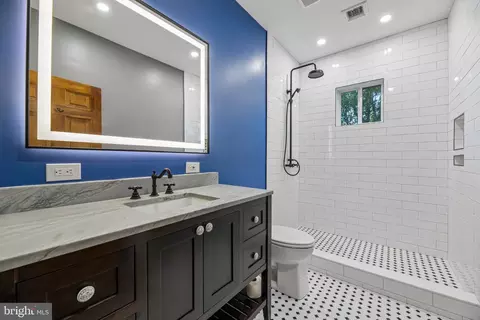 Bath - 8807 Quarry Rd, Manassas, VA 20110 photo 2 of 2