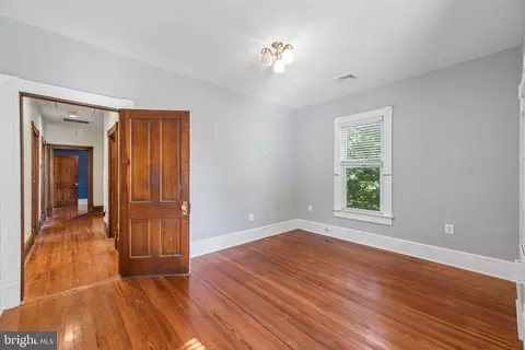 Entry Way - 8807 Quarry Rd, Manassas, VA 20110 photo 9 of 9