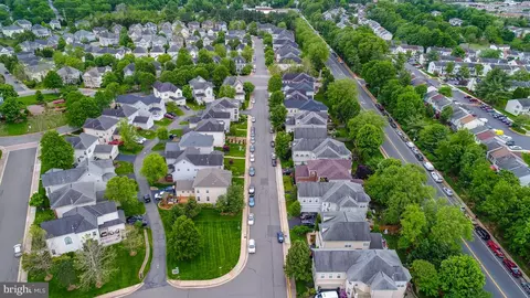 View/Area - 8401 Tillett Loop, Manassas, VA 20110 photo 7 of 8