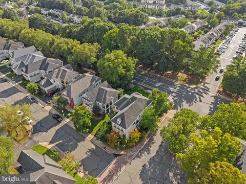 View/Area - 8401 Tillett Loop, Manassas, VA 20110 photo 4 of 8