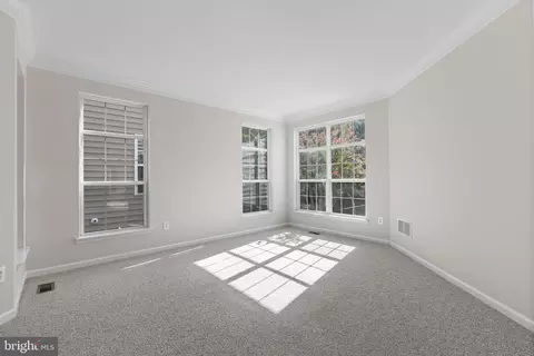 Living - 8401 Tillett Loop, Manassas, VA 20110 photo 3 of 11